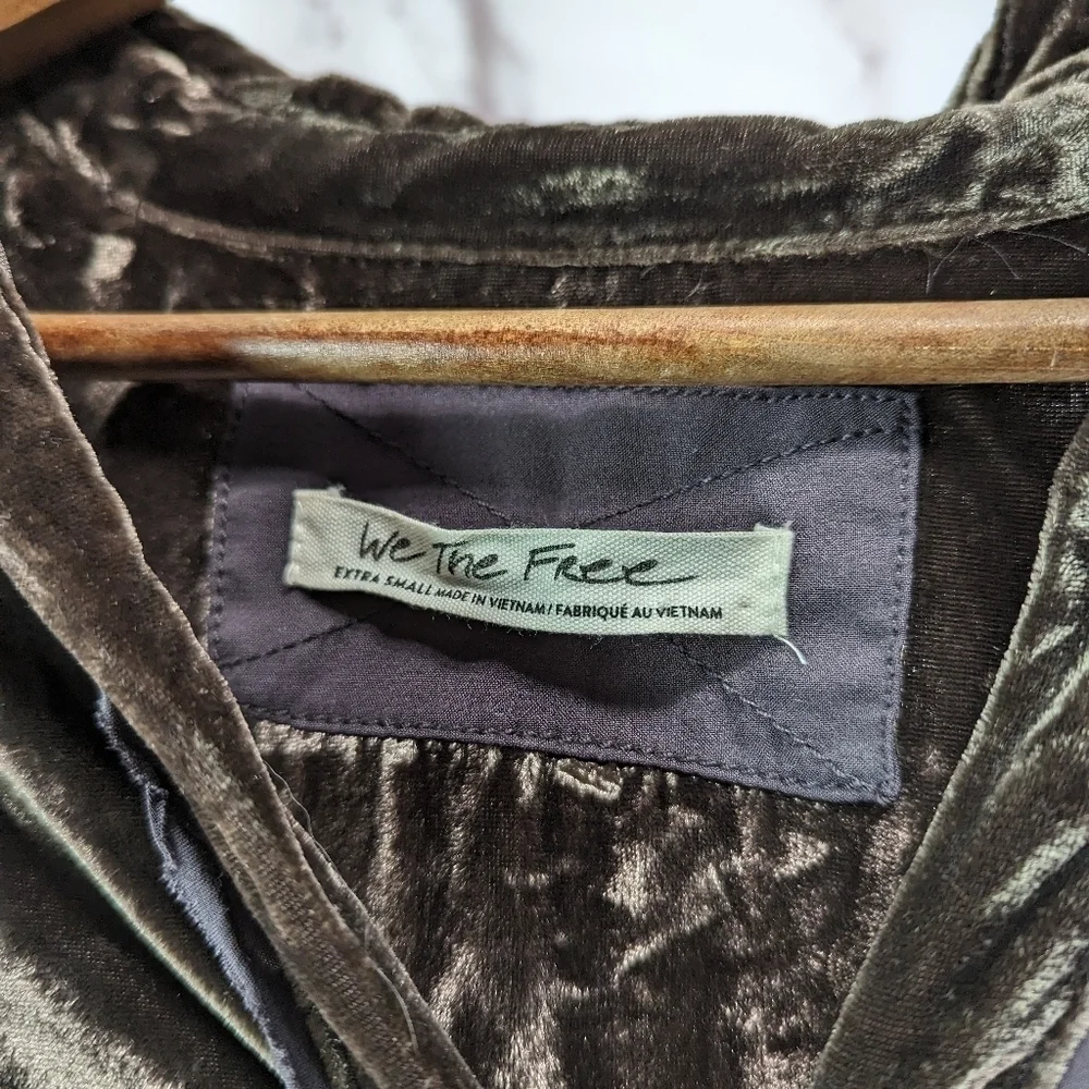 Free People Top Womens XS Brown Crushed Velvet Button Up We The Free Marianne